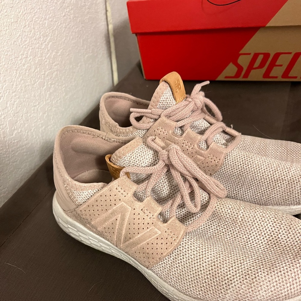 Pink new balance sneaker